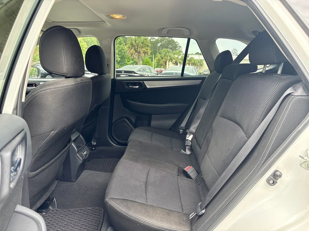 Used 2018 Subaru Outback 2.5i Premium AWD/4WD image 22