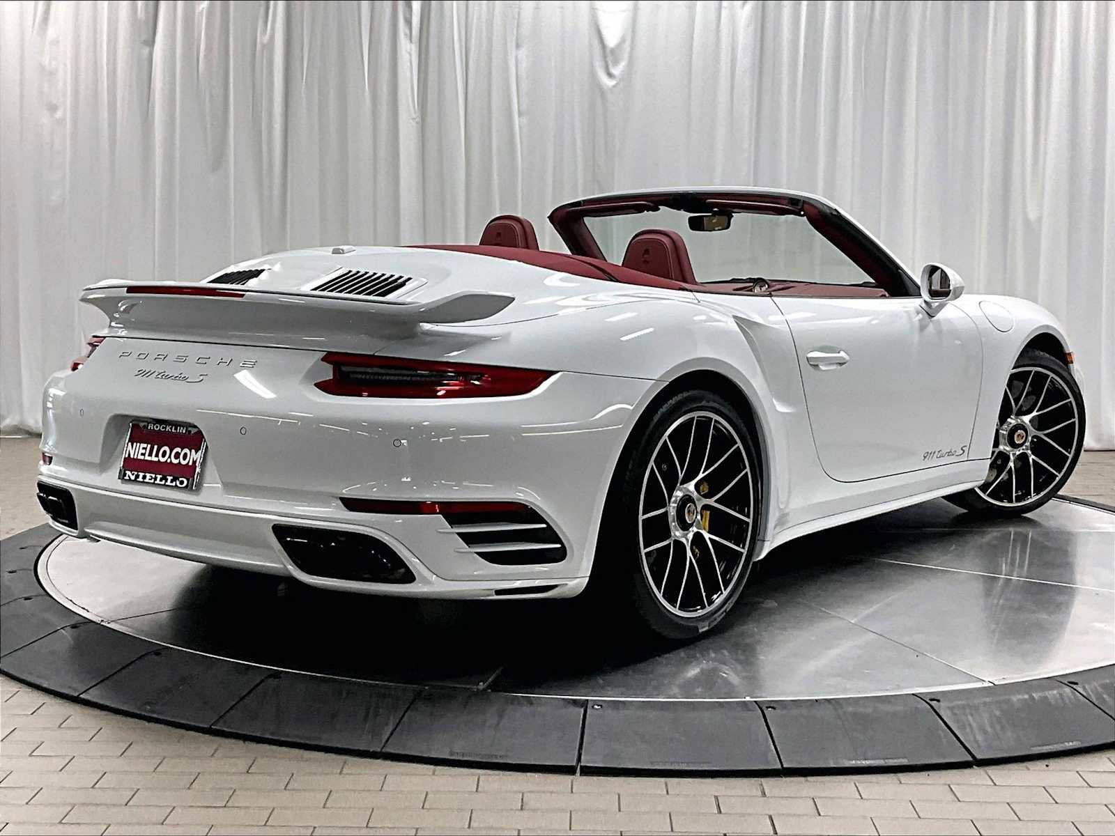 Used 2019 Porsche 911 Turbo S image 10