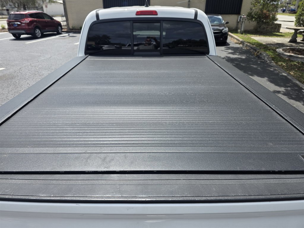 Used 2016 Toyota Tacoma TRD Sport w/ Towing Package AWD/4WD image 5