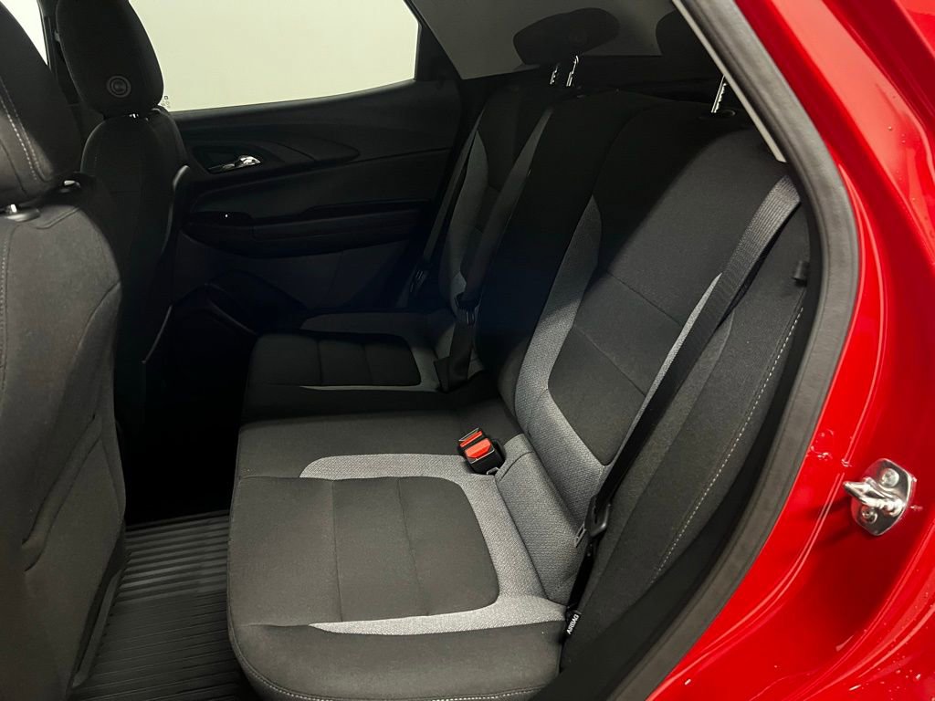 New 2026 Chevrolet TrailBlazer LT w/ LT Cold Weather Package FWD image 28