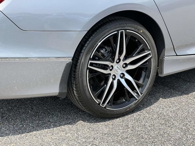 Used 2022 Honda Accord Touring image 29