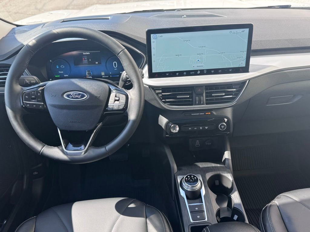 Used 2026 Ford Escape Platinum w/ Premium Technology Package image 32