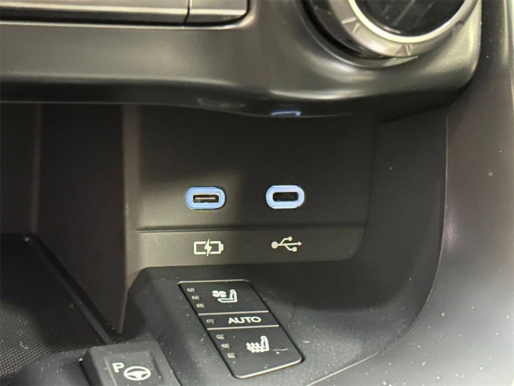 Used 2025 Lexus LX 700h F Sport image 32