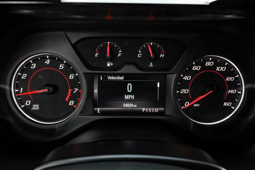 Used 2018 Chevrolet Camaro LT RWD image 14