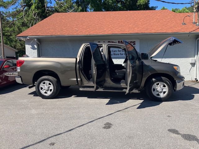 Used 2011 Toyota Tundra 2WD Double Cab image 9
