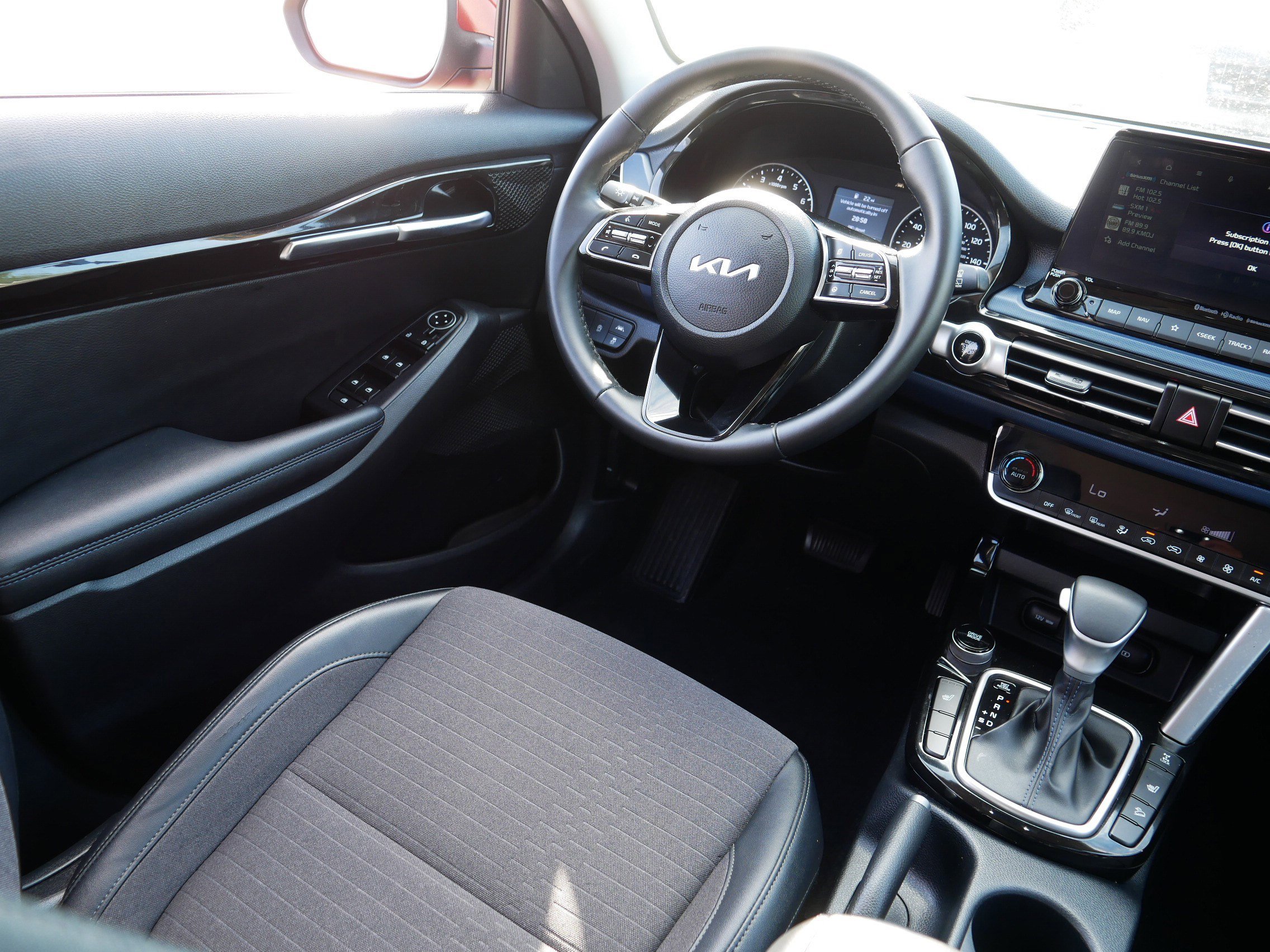 Certified 2023 Kia Seltos S w/ Navigation Package image 9