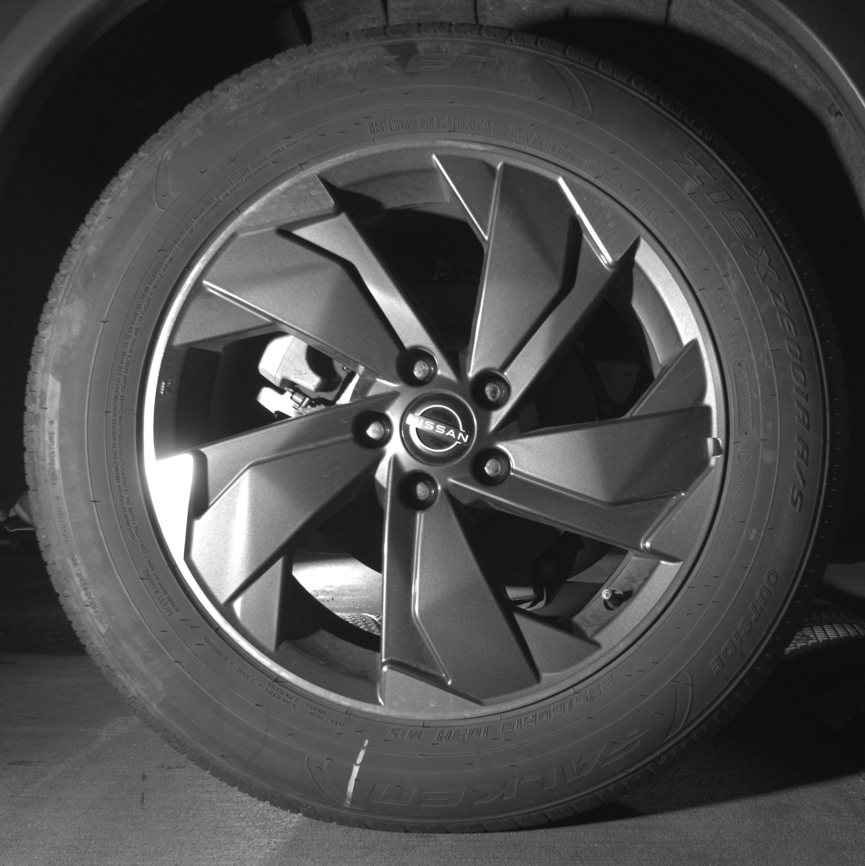 Used 2025 Nissan Rogue SV FWD image 15