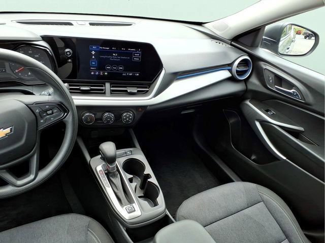 Used 2024 Chevrolet Trax LS FWD image 19
