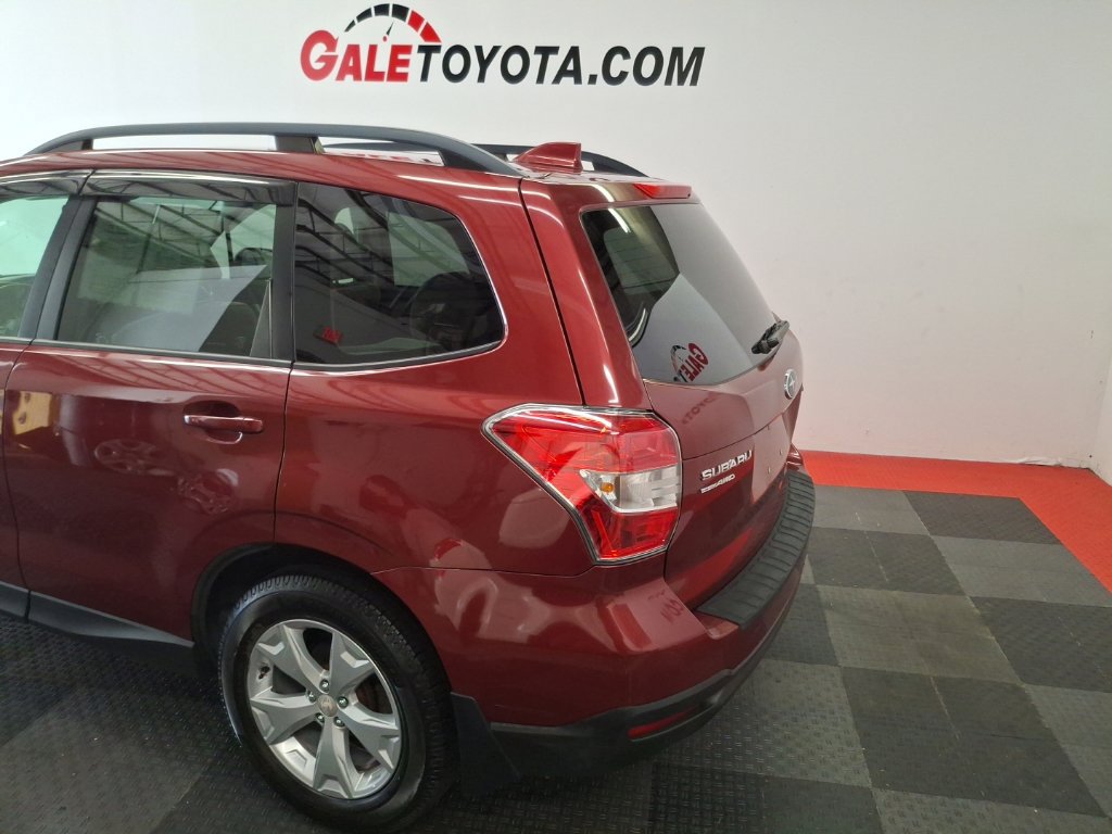 Used 2016 Subaru Forester 2.5i Premium w/ All-Weather Package AWD/4WD image 7