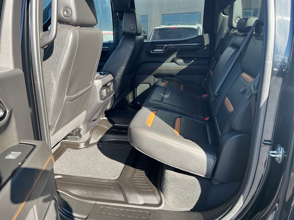 Used 2023 GMC Sierra 1500 AT4 w/ Technology Package image 27