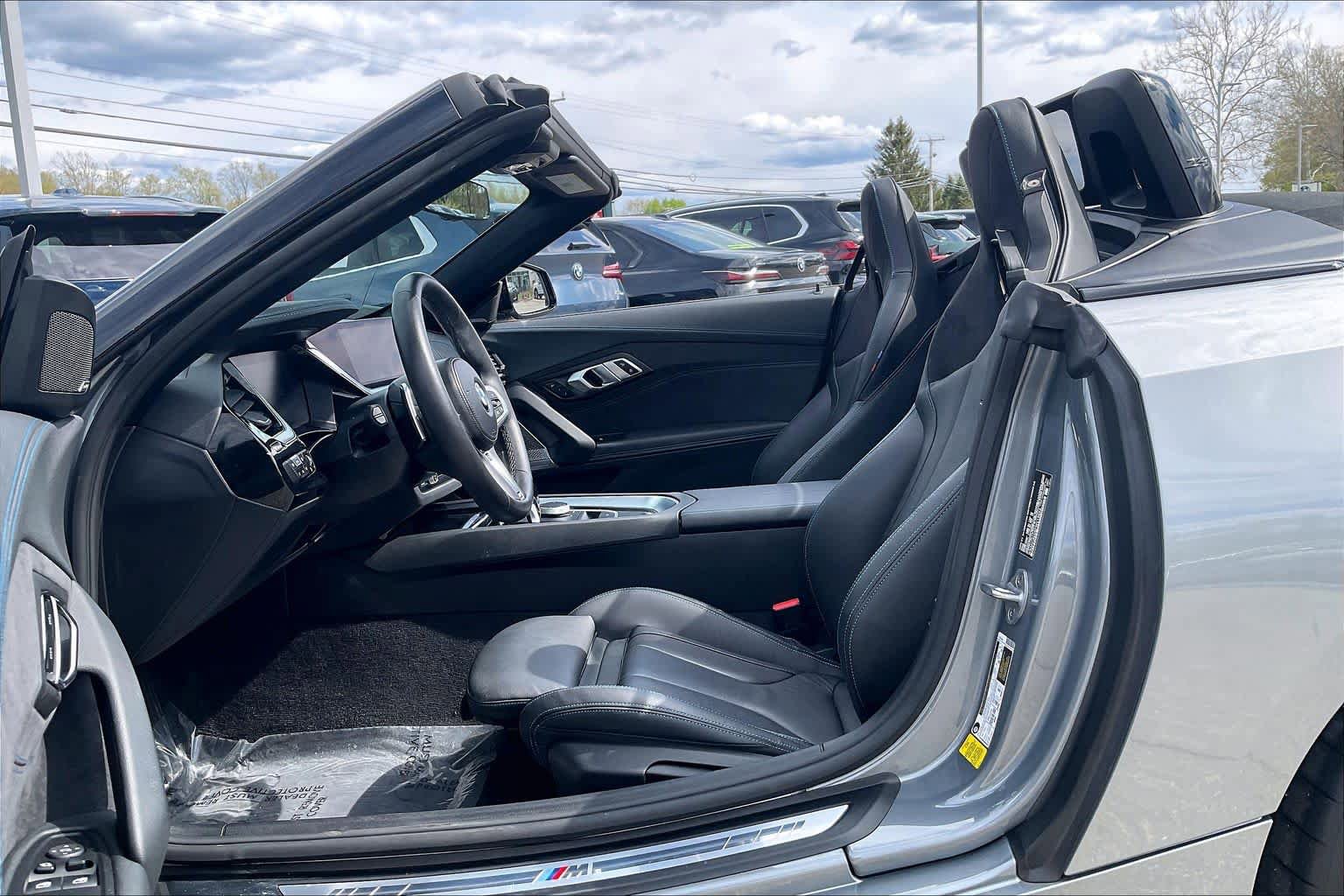 Certified 2023 BMW Z4 sDrive30i w/ Premium Package RWD image 7