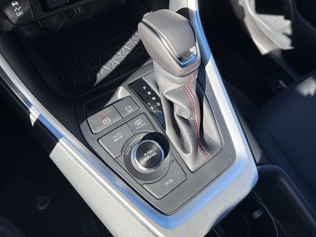New 2025 Toyota RAV4 SE image 23