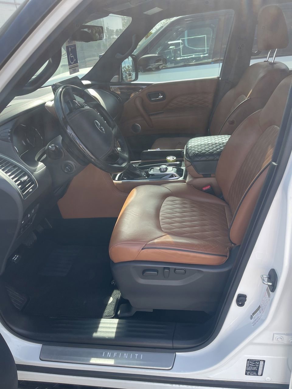 Certified 2024 INFINITI QX80 Sensory AWD/4WD image 10