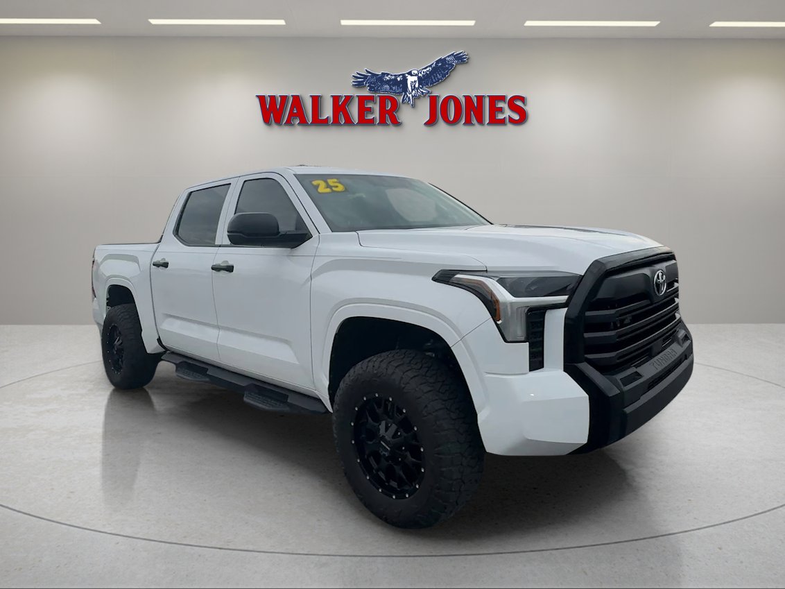 Used 2025 Toyota Tundra SR w/ SR Tow Package AWD/4WD video 1