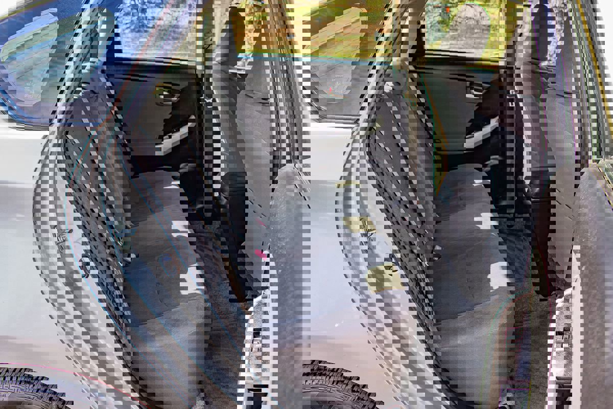 Used 2015 Toyota Prius Three FWD image 17