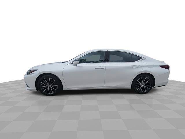 Used 2024 Lexus ES 350 w/ Premium Package FWD image 5