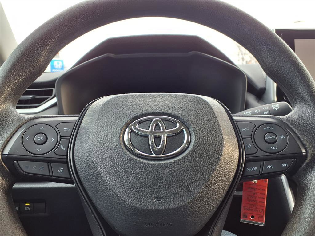Used 2023 Toyota RAV4 LE image 27