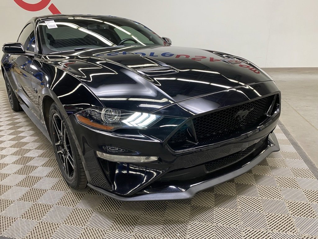 Used 2020 Ford Mustang GT image 2