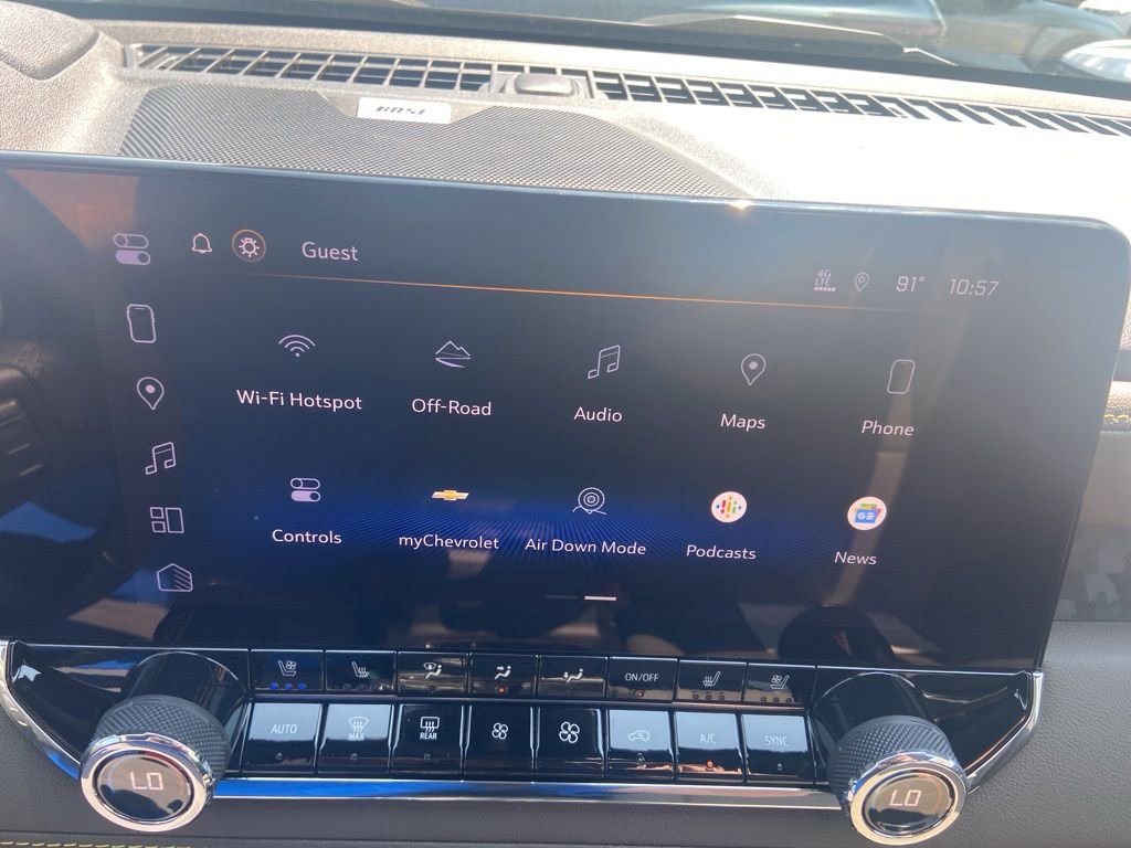 New 2025 Chevrolet Colorado ZR2 w/ Technology Package image 18