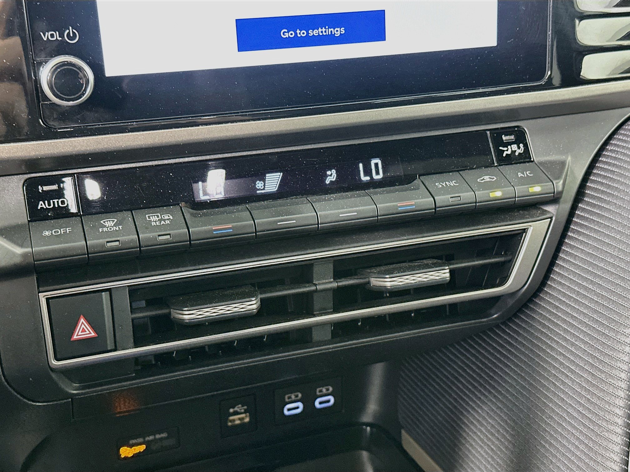 Used 2025 Toyota Camry SE FWD image 24