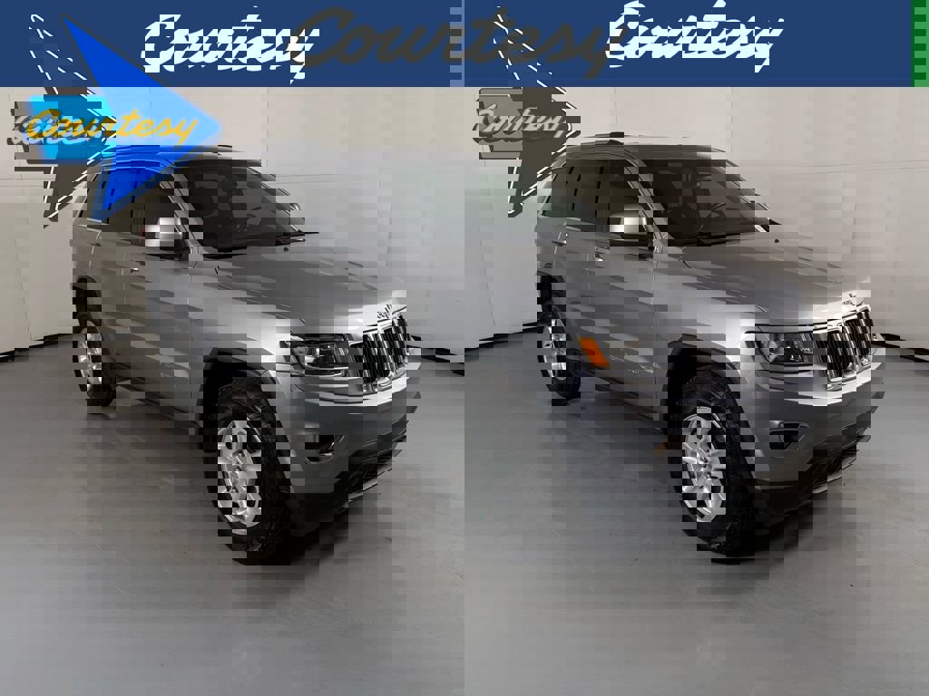 Used 2016 Jeep Grand Cherokee Laredo w/ Quick Order Package 23E image 1