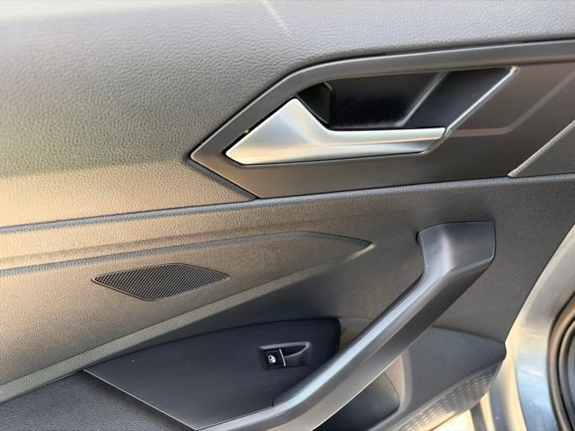 Used 2024 Volkswagen Jetta SE FWD image 26