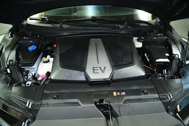 Used 2024 Kia EV6 Wind w/ Wind Technology Package image 16