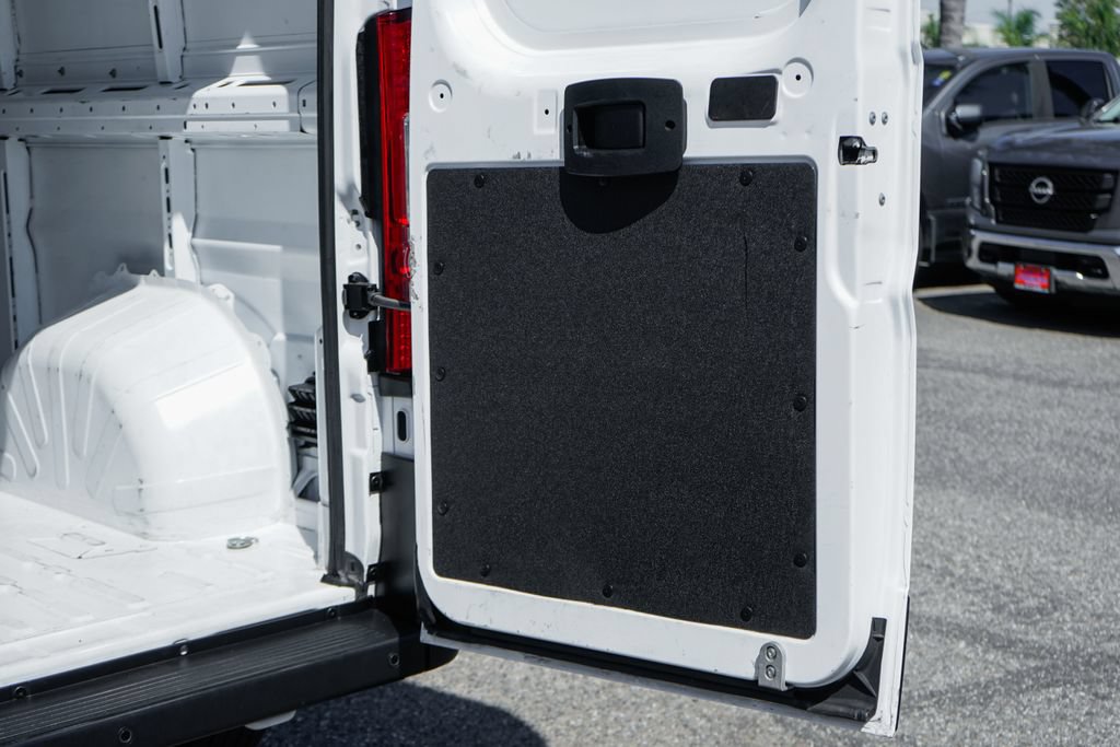 Used 2024 RAM ProMaster 2500 w/ Safety Group FWD image 9