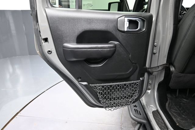 Used 2021 Jeep Gladiator Sport AWD/4WD image 17