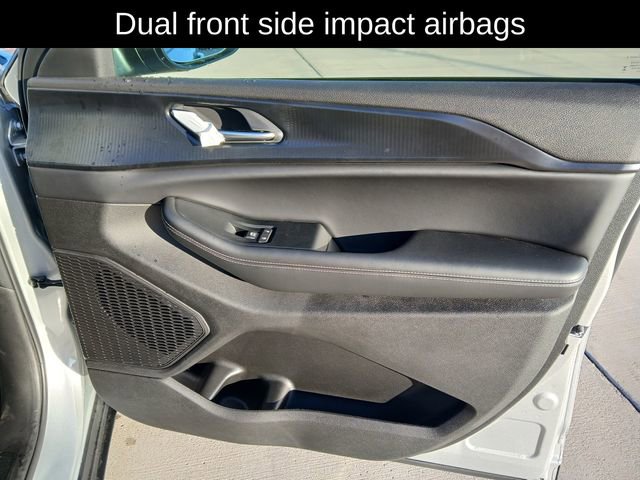 New 2025 Jeep Grand Cherokee L Laredo image 18