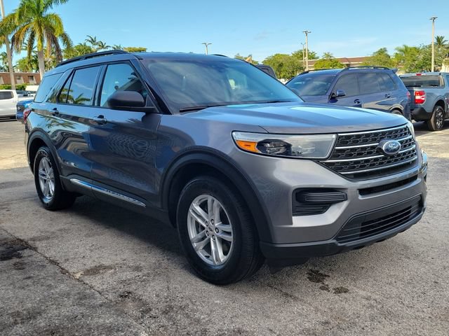 Used 2021 Ford Explorer XLT RWD image 2