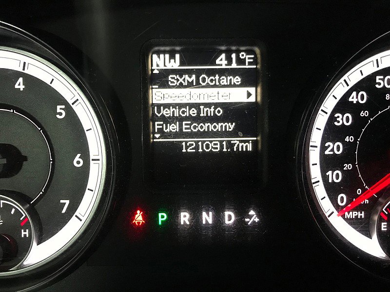 Used 2015 RAM 1500 Classic SLT image 23