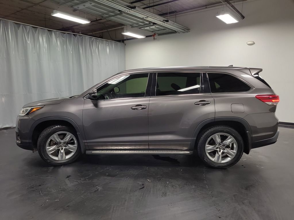 Used 2018 Toyota Highlander Limited image 5