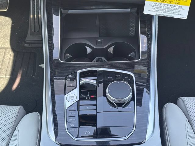 New 2026 BMW X5 xDrive40i w/ M Sport Package AWD/4WD image 24