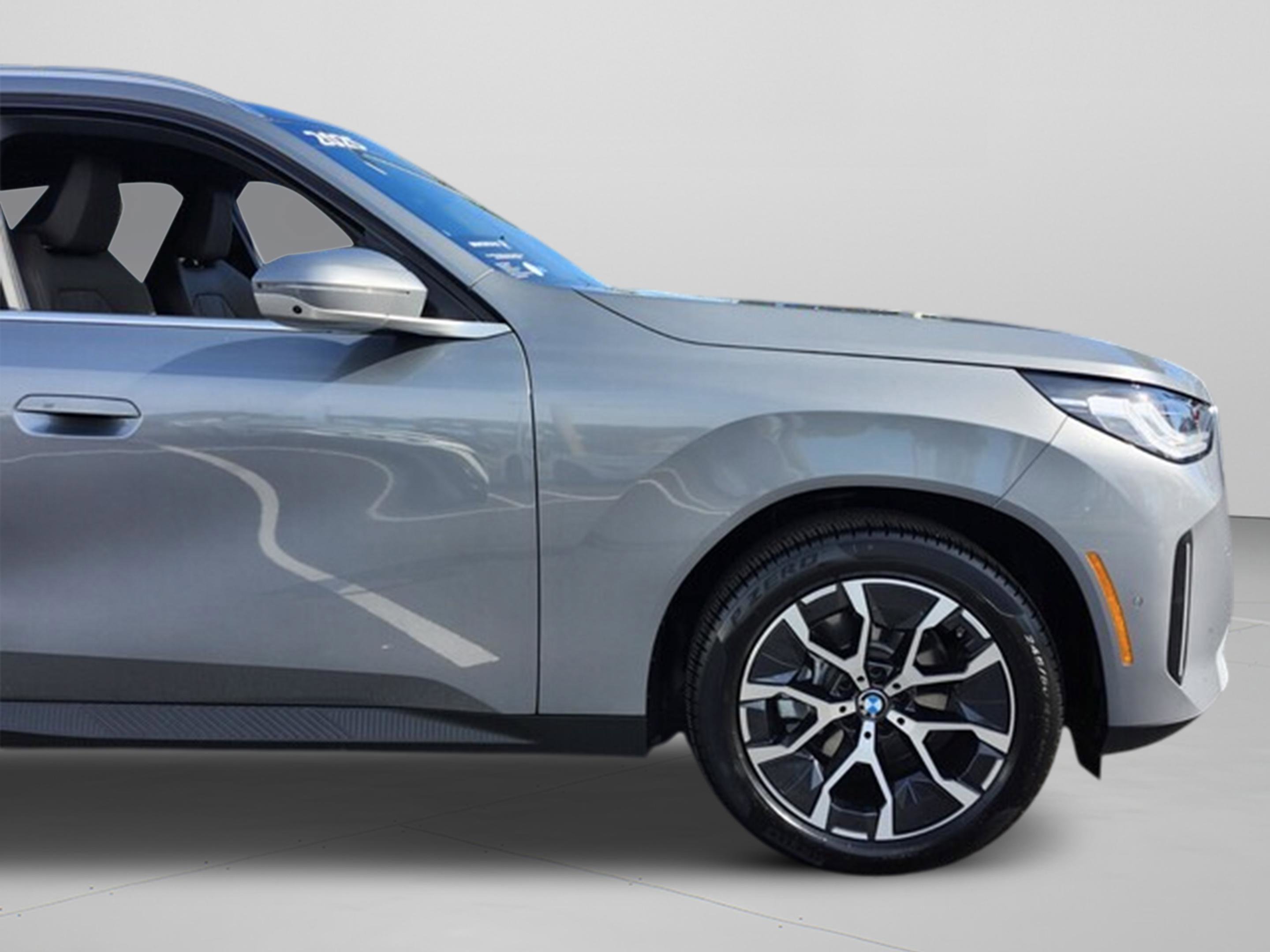 Certified 2025 BMW X3 xDrive30i w/ Premium Package image 9