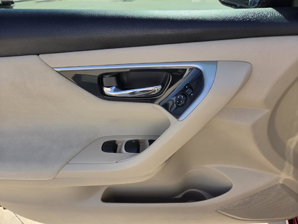 Used 2014 Nissan Altima 2.5 S FWD image 14