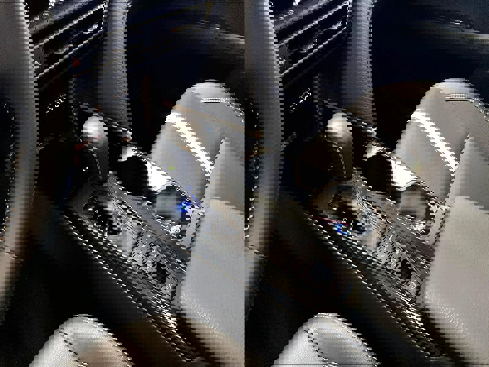 Used 2025 Toyota Camry SE image 20