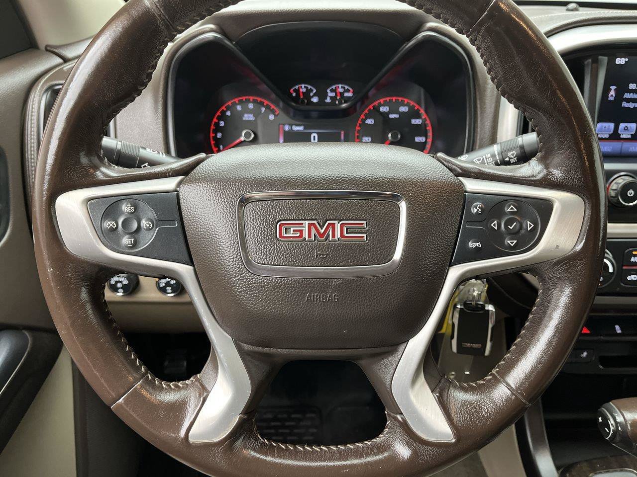 Used 2016 GMC Canyon SLT AWD/4WD image 14