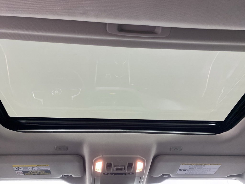 Used 2023 Toyota Highlander XLE image 16