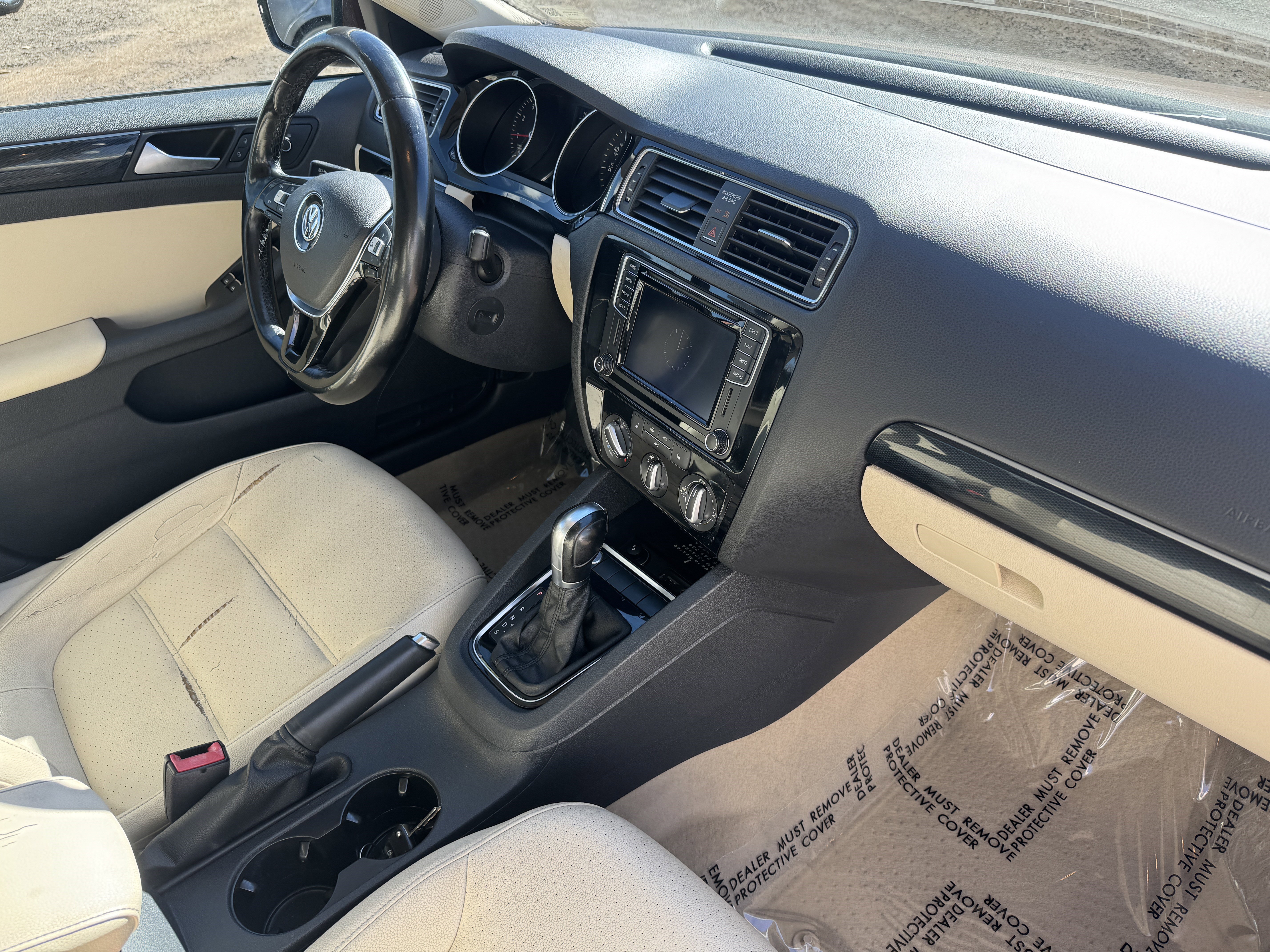 Used 2016 Volkswagen Jetta SEL w/ Lighting Package image 21