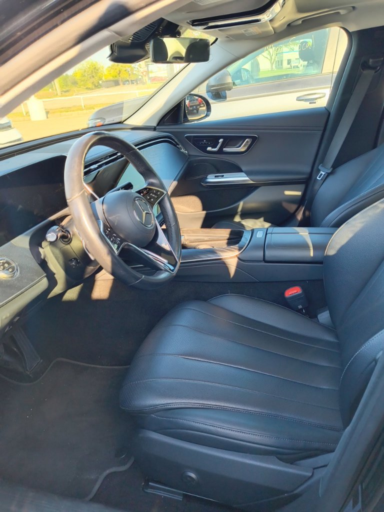 Used 2025 Mercedes-Benz E 350 Sedan w/ Winter Package image 5