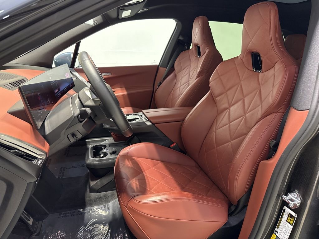 Used 2026 BMW iX xDrive60 w/ M Sport Package image 7