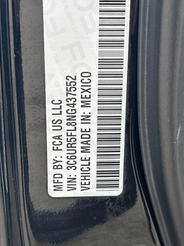 Used 2022 RAM 2500 Laramie AWD/4WD image 32