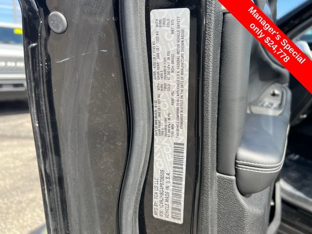 Used 2023 Jeep Grand Cherokee Limited AWD/4WD image 30