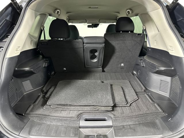 Used 2020 Nissan Rogue SV AWD/4WD image 26