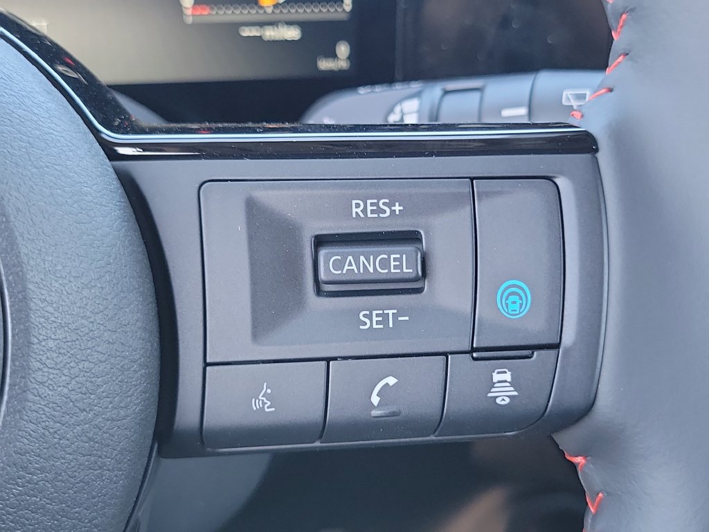 New 2026 Nissan Kicks SR w/ Interior Electronics Package FWD image 6