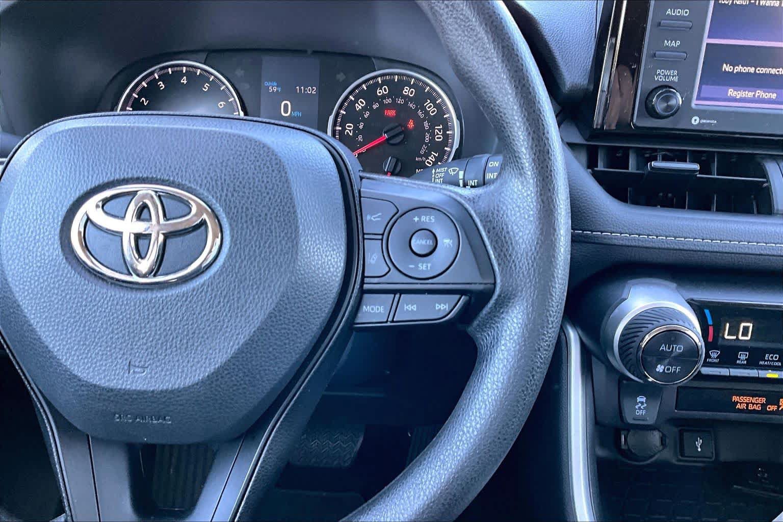 Certified 2022 Toyota RAV4 XLE AWD/4WD image 24