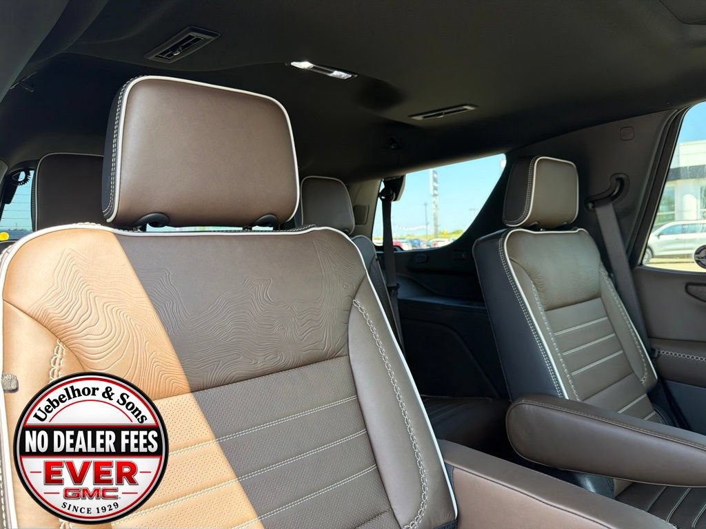 New 2026 GMC Yukon Denali Ultimate AWD/4WD image 6