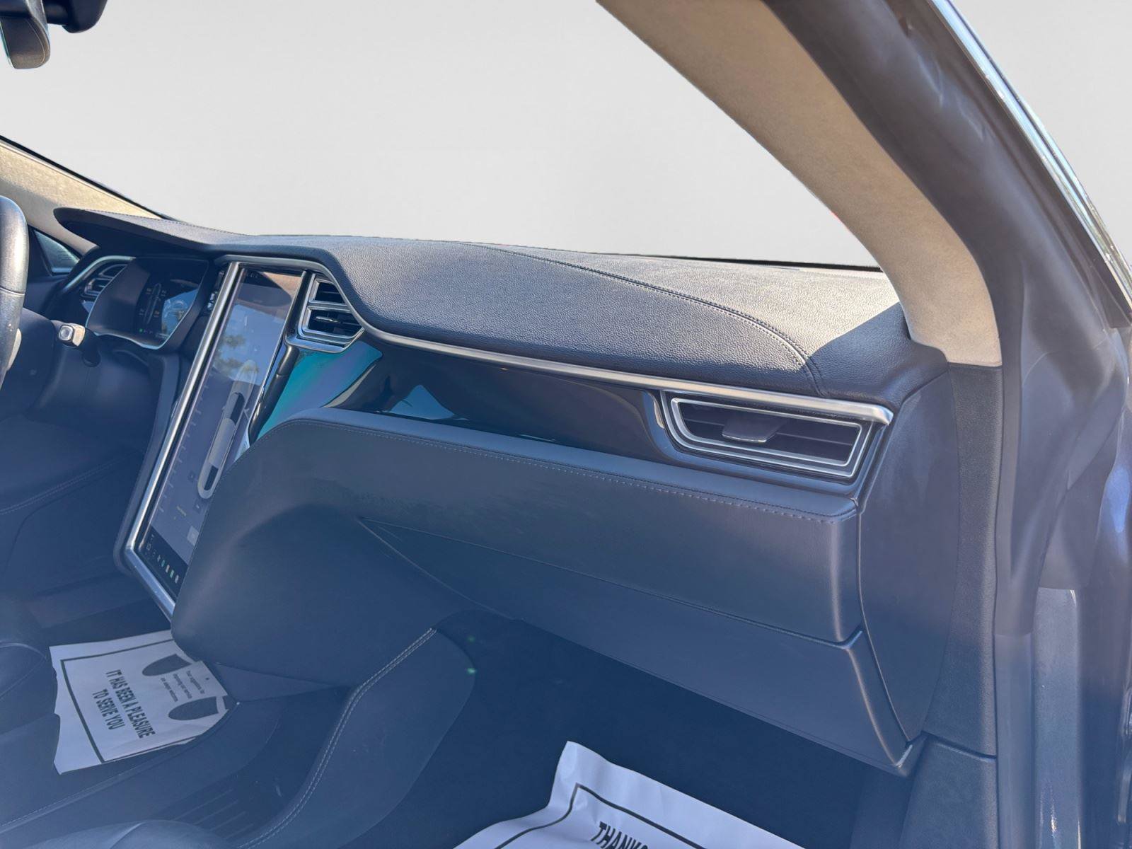 Used 2015 Tesla Model S 70D AWD/4WD image 40
