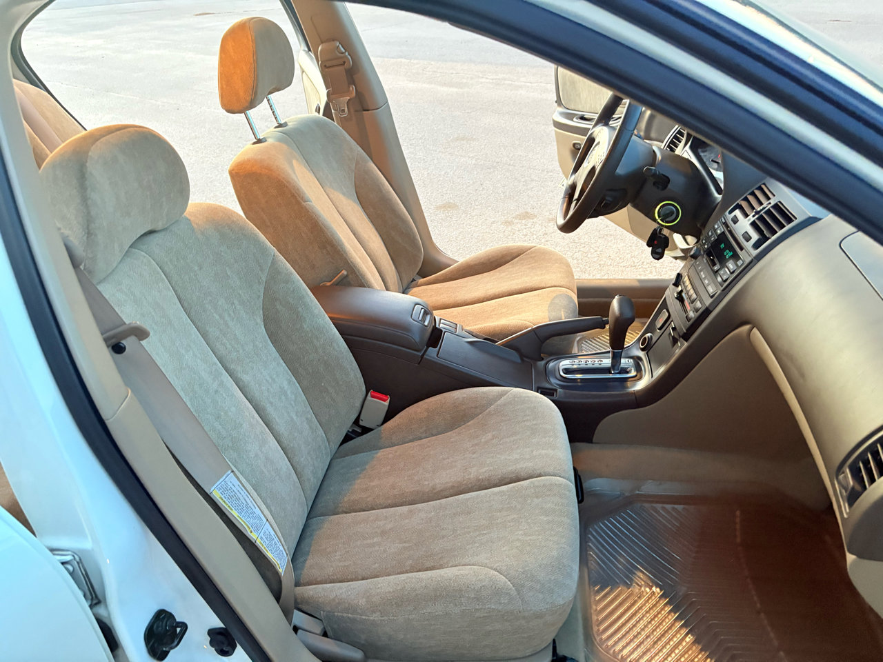 Used 2000 Nissan Maxima GXE image 19